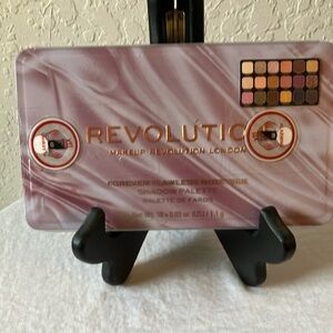 Revolution: Makeup Revolution Forever Flawless Palette- Nude